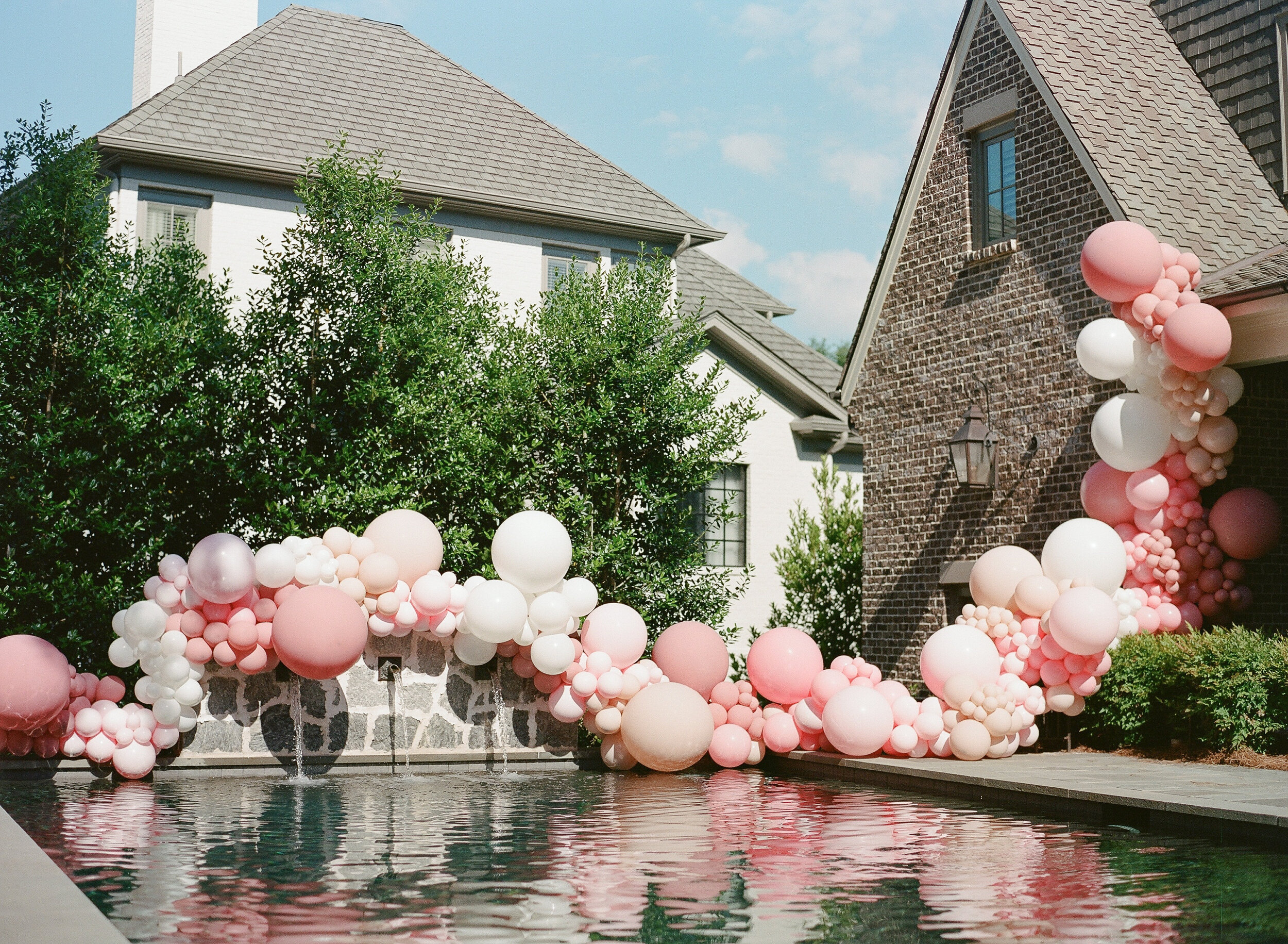 Balloon Installations Using Balloons for Brand Marketing & Experiential Events