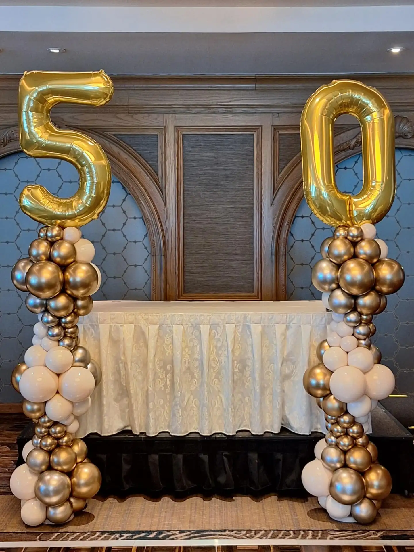 Columns Using Balloons for Brand Marketing & Experiential Events