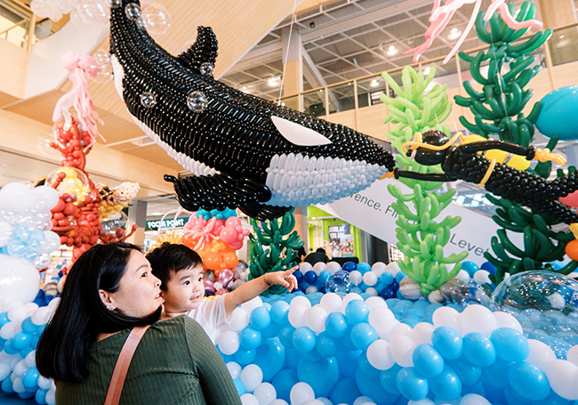 Advanced Balloon Art: Creating Stunning Visual Displays