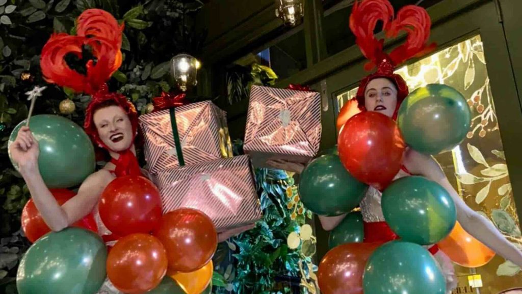The History of Balloons: From Novelty to Party Essential