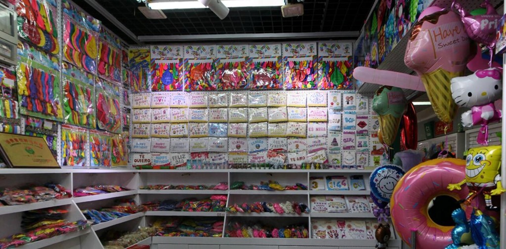 Leveraging Online Platforms for Wholesale Balloon Distribution 