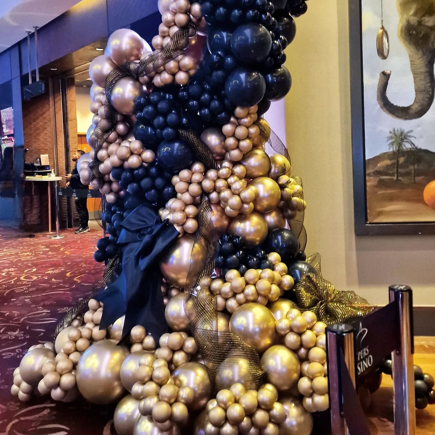 Influence Perception of Space "Gleam Haven’s Signature Color Palettes: The Science Behind Stunning Decor"