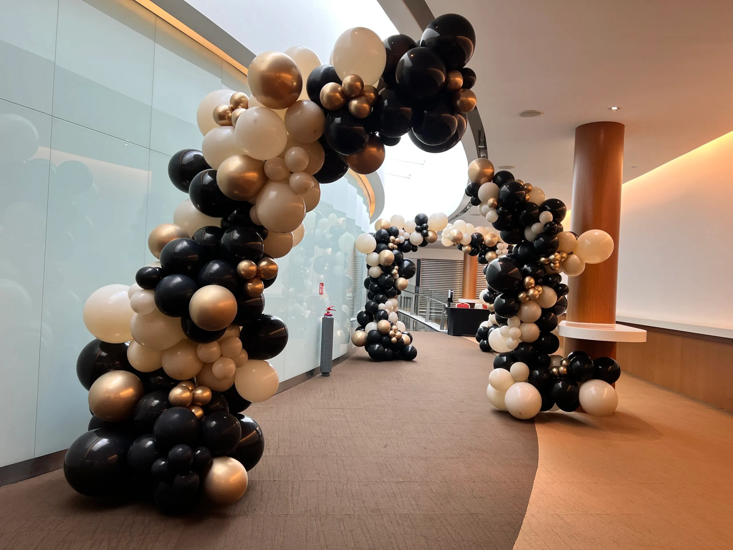 Foil Balloons: Wholesale Trends and Innovations