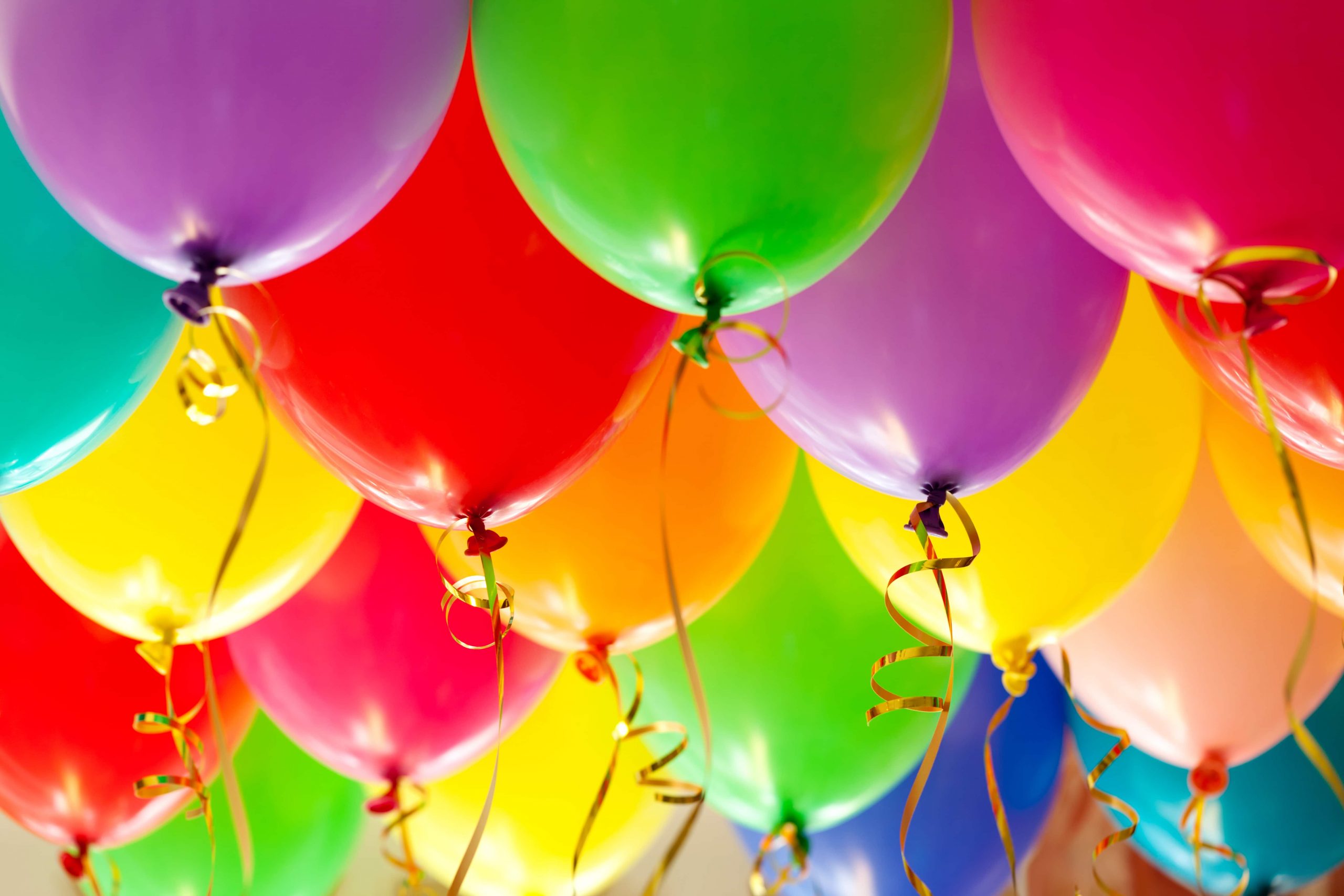 Choosing the Right Colors and Sizes for Your Event Balloon Decor: Essential Techniques for Party Planners