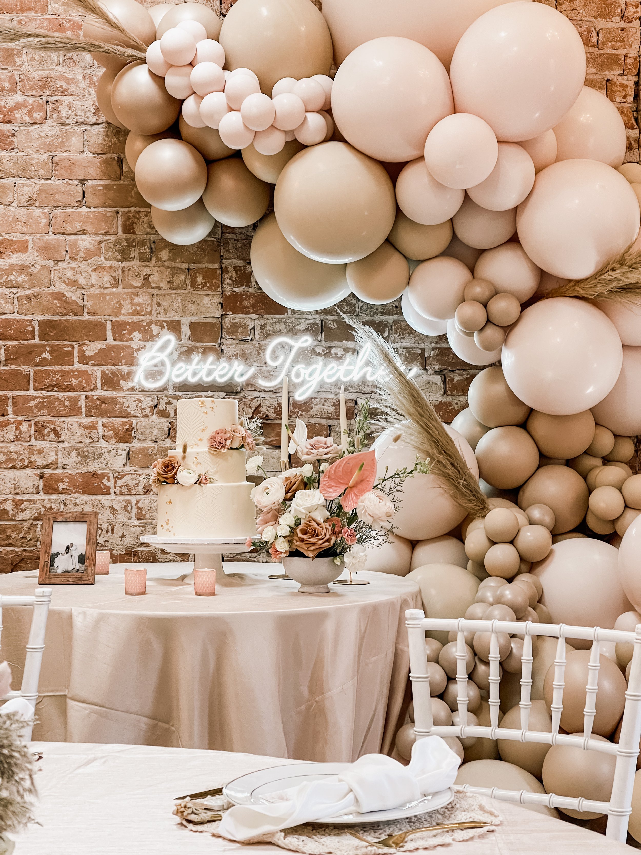 Weddings How to Create Themed Balloon Decorations for Specific Events