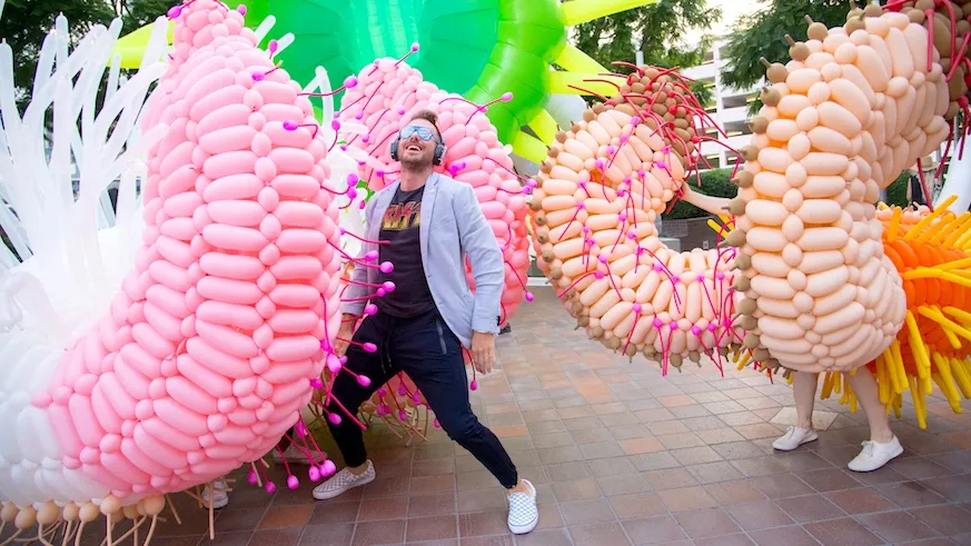 giant balloon sculptures animal soul jason hackenwerth credit farah sosa The Evolution of Balloon Decor – From Simple Designs to High-End Installations